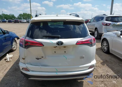 2018 Toyota Rav4 Xle из США, поврежденный, VIN JTMRFREV9JD253813